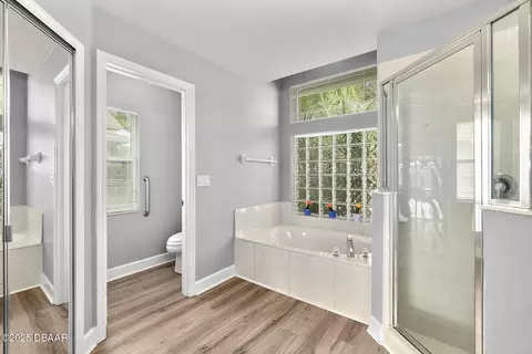 Bath - 1245 Hampstead Ln, Ormond Beach, FL 32174 photo 2 of 4