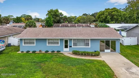 29 Arrowhead Cir, Ormond Beach, FL 32174 photo 2