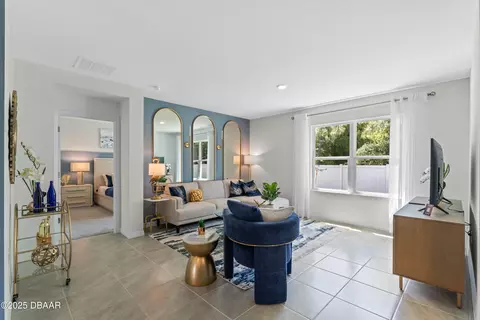 Entry Way - 1605 Houmas St, Ormond Beach, FL 32174 photo 3 of 5