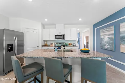 Kitchen - 1605 Houmas St, Ormond Beach, FL 32174 photo 3 of 4