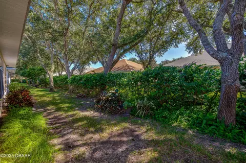 Exterior - 1113 Glengad Run, Ormond Beach, FL 32174 photo 7 of 8