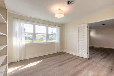 Living - 47 Fairway Dr, Ormond Beach, FL 32176 photo 4 of 4