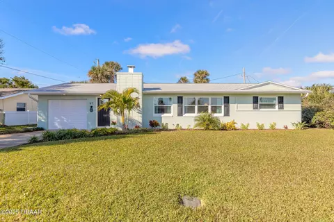 Exterior - 47 Fairway Dr, Ormond Beach, FL 32176 photo 2 of 7