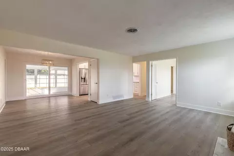 Living - 47 Fairway Dr, Ormond Beach, FL 32176 photo 3 of 4