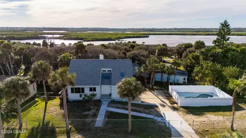4242 Cardinal Blvd, Port Orange, FL 32127