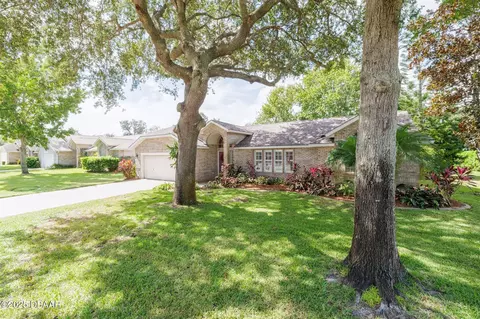 5949 Kendrew Dr, Port Orange, FL 32127