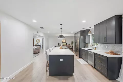 Kitchen - 6 Eagle Dr, Ormond Beach, FL 32174 photo 5 of 8