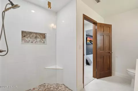 Bath - 6 Eagle Dr, Ormond Beach, FL 32174 photo 4 of 5