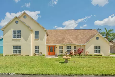 160 Big Ben Drive Dr, Daytona Beach, FL 32117