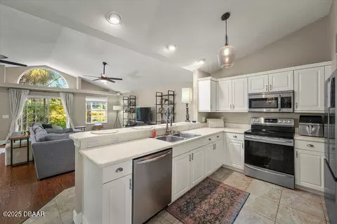 Kitchen - 34 Blockhouse Ct, Ormond Beach, FL 32174 photo 1 of 3