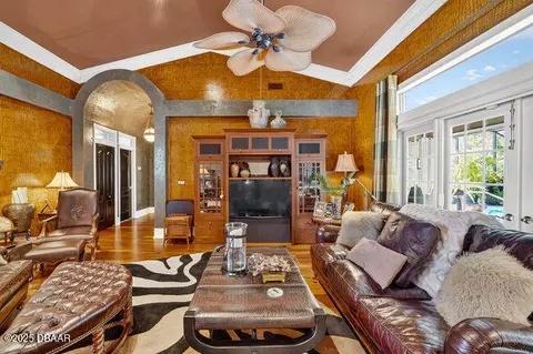 Living - 79 Shadowcreek Way, Ormond Beach, FL 32174 photo 3 of 5