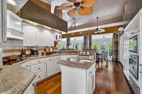 Kitchen - 79 Shadowcreek Way, Ormond Beach, FL 32174 photo 3 of 4