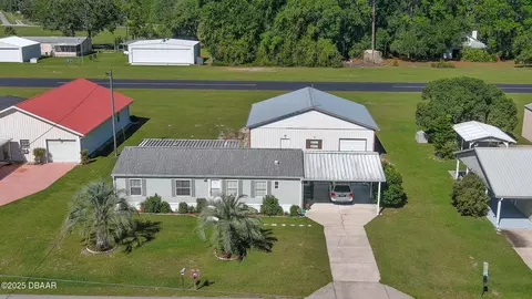 6390 SE 159th Ct, Ocklawaha, FL 32179