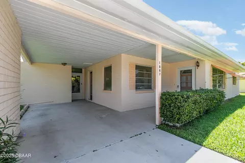1867 Juniper Dr, Edgewater, FL 32141 photo 2