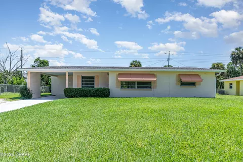 1867 Juniper Dr, Edgewater, FL 32141