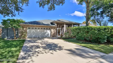 1057 Azalea Pointe Dr, Port Orange, FL 32129
