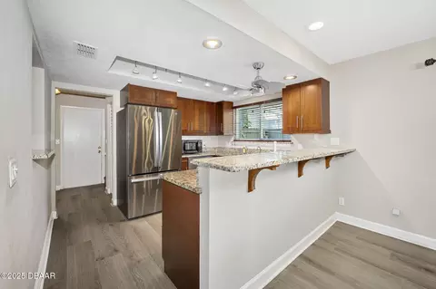 Kitchen - 105 Northbrook Ln, Ormond Beach, FL 32174 photo 4 of 4