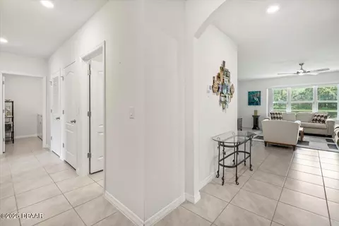 Entry Way - 350 Sunset Point Dr, Ormond Beach, FL 32174 photo 2 of 2
