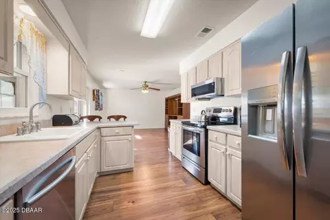 Kitchen - 62 Mayfield Cir, Ormond Beach, FL 32174 photo 2 of 4