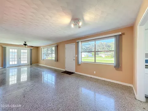 1401 Orange Tree Dr, Edgewater, FL 32132 photo 6
