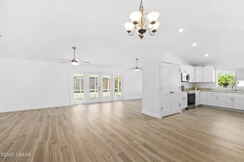 Living - 26 Marjorie Trl, Ormond Beach, FL 32174 photo 3 of 6