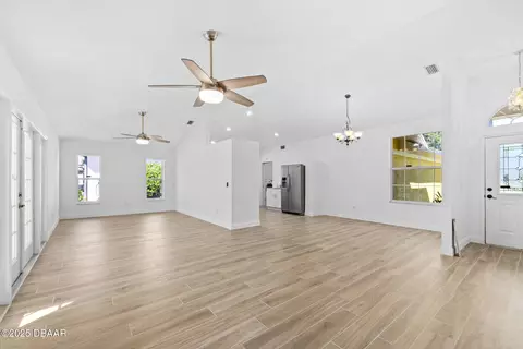 Living - 26 Marjorie Trl, Ormond Beach, FL 32174 photo 2 of 6