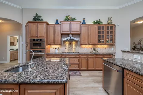 Kitchen - 1452 Kilrush Dr, Ormond Beach, FL 32174 photo 4 of 6