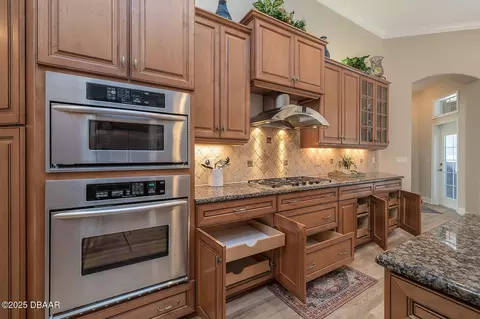 Kitchen - 1452 Kilrush Dr, Ormond Beach, FL 32174 photo 2 of 6