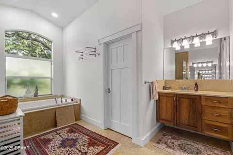 Bath - 3751 Carrick Dr, Ormond Beach, FL 32174 photo 2 of 3
