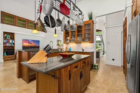 Kitchen - 3751 Carrick Dr, Ormond Beach, FL 32174 photo 6 of 6