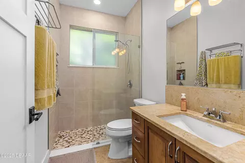 Bath - 3751 Carrick Dr, Ormond Beach, FL 32174 photo 3 of 3