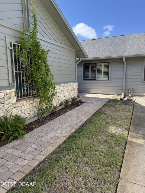 187 Deer Lake Cir, Ormond Beach, FL 32174