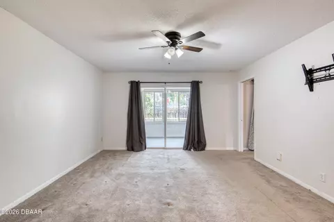 Living - 45 Nightingale Ln, Ormond Beach, FL 32174 photo 8 of 8