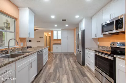 Kitchen - 45 Nightingale Ln, Ormond Beach, FL 32174 photo 2 of 2