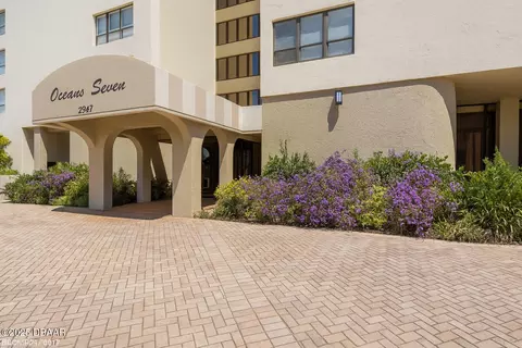 2947 S Atlantic Ave, Daytona Beach, FL 32118