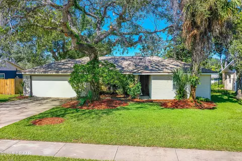 693 Reillys Rd, Port Orange, FL 32127