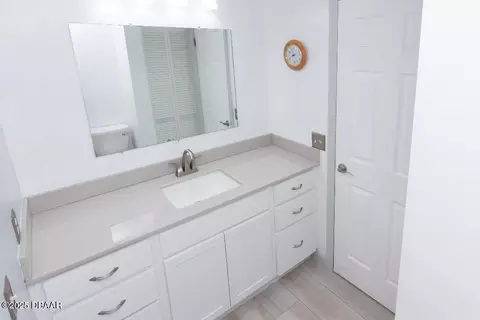 Bath - 26 Sunny Beach Dr, Ormond Beach, FL 32176 photo 1 of 3