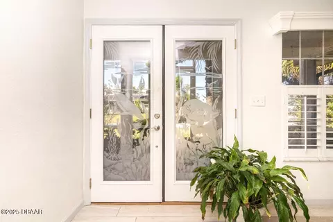 Entry Way - 26 Sunny Beach Dr, Ormond Beach, FL 32176 photo 1 of 3