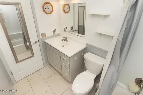 Bath - 26 Sunny Beach Dr, Ormond Beach, FL 32176 photo 2 of 3