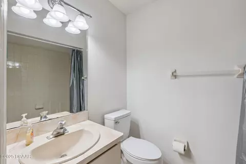 Bath - 6516 Moonshell Ct, Orlando, FL 32819 photo 2 of 3