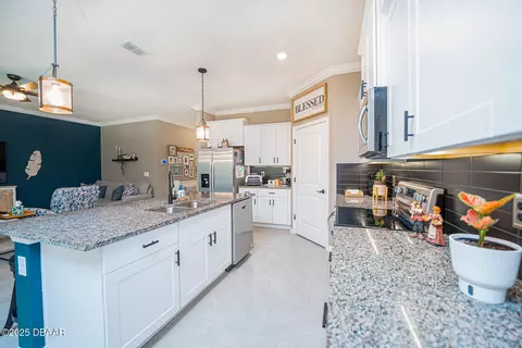 Kitchen - 5 Crane Field Rd, Ormond Beach, FL 32174 photo 3 of 4