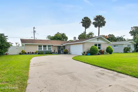 1425 Margina Ave, Daytona Beach, FL 32114