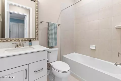 Bath - 76 Longridge Ln, Ormond Beach, FL 32174 photo 5 of 5