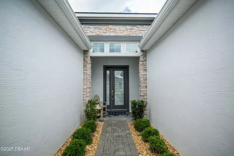 Entry Way - 76 Longridge Ln, Ormond Beach, FL 32174 photo 1 of 4