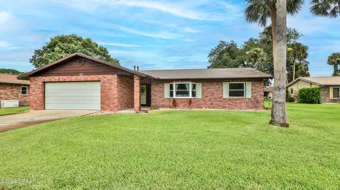 104 Nathan Hale Ct, Daytona Beach, FL 32119