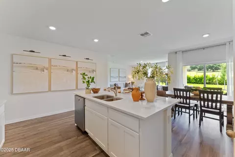 Kitchen - 1619 Houmas St, Ormond Beach, FL 32174 photo 7 of 7