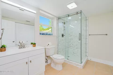 Bath - 8 Hibiscus Dr, Ormond Beach, FL 32176 photo 2 of 3