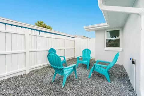 Exterior - 8 Hibiscus Dr, Ormond Beach, FL 32176 photo 11 of 12