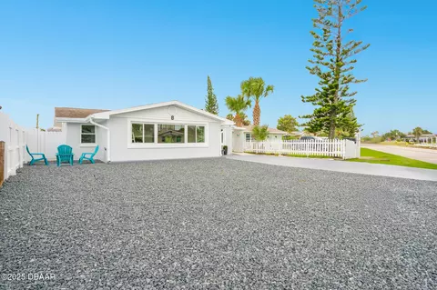 Exterior - 8 Hibiscus Dr, Ormond Beach, FL 32176 photo 1 of 12