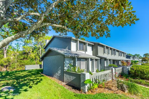 Exterior - 140 Limewood Pl, Ormond Beach, FL 32174 photo 4 of 9
